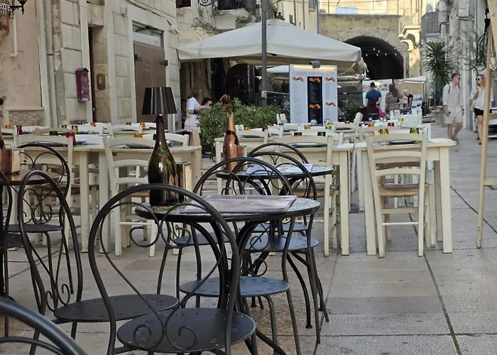 La Grotta - Vecchia, Vista Mare