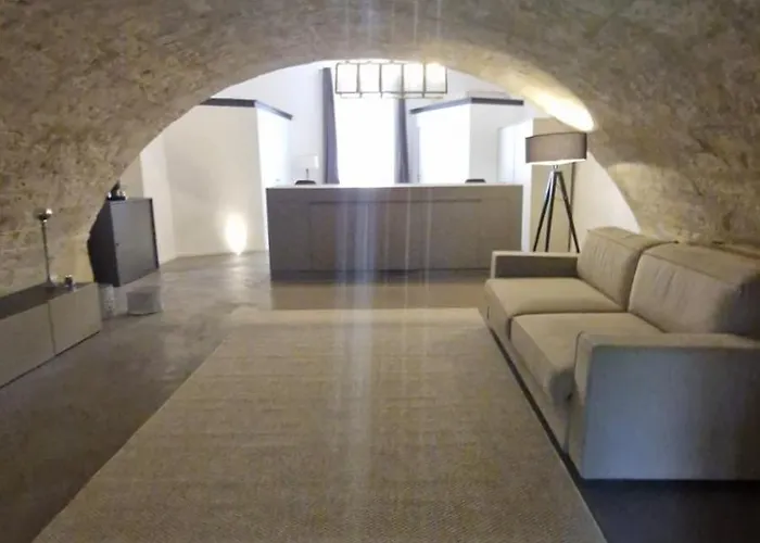 La Grotta - Vecchia, Vista Mare