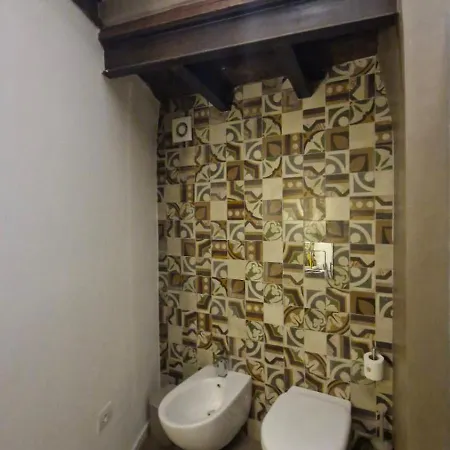 La Grotta - Vecchia, Vista Mare Apartment