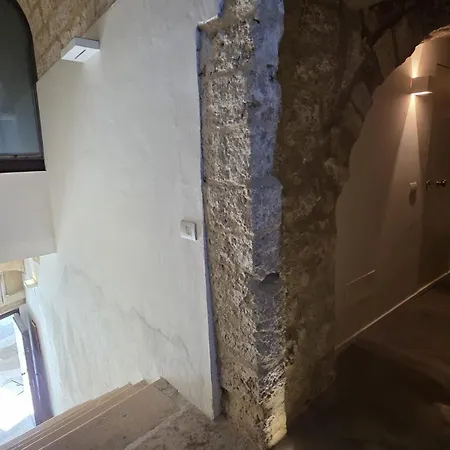 La Grotta - Vecchia, Vista Mare Apartment *