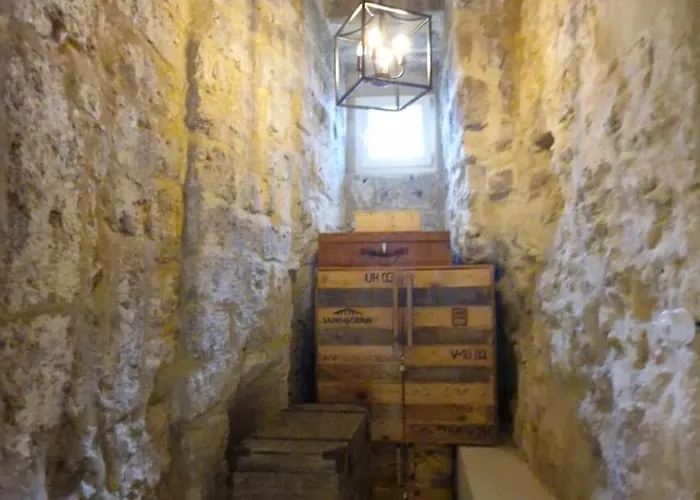 La Grotta - Vecchia, Vista Mare Bari