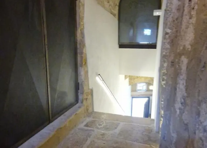 La Grotta - Vecchia, Vista Mare Апартаменты *